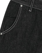 Bermudas cargo de corte crudo con costuras en contraste