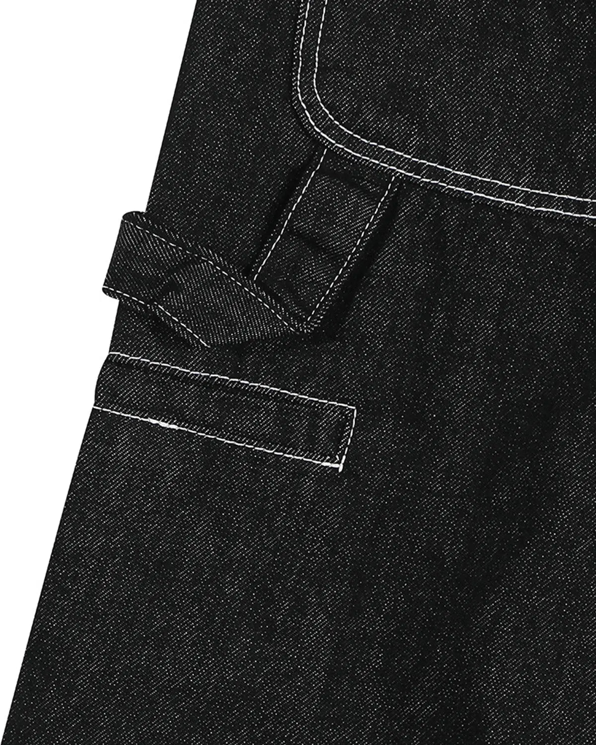 Bermudas cargo de corte crudo con costuras en contraste