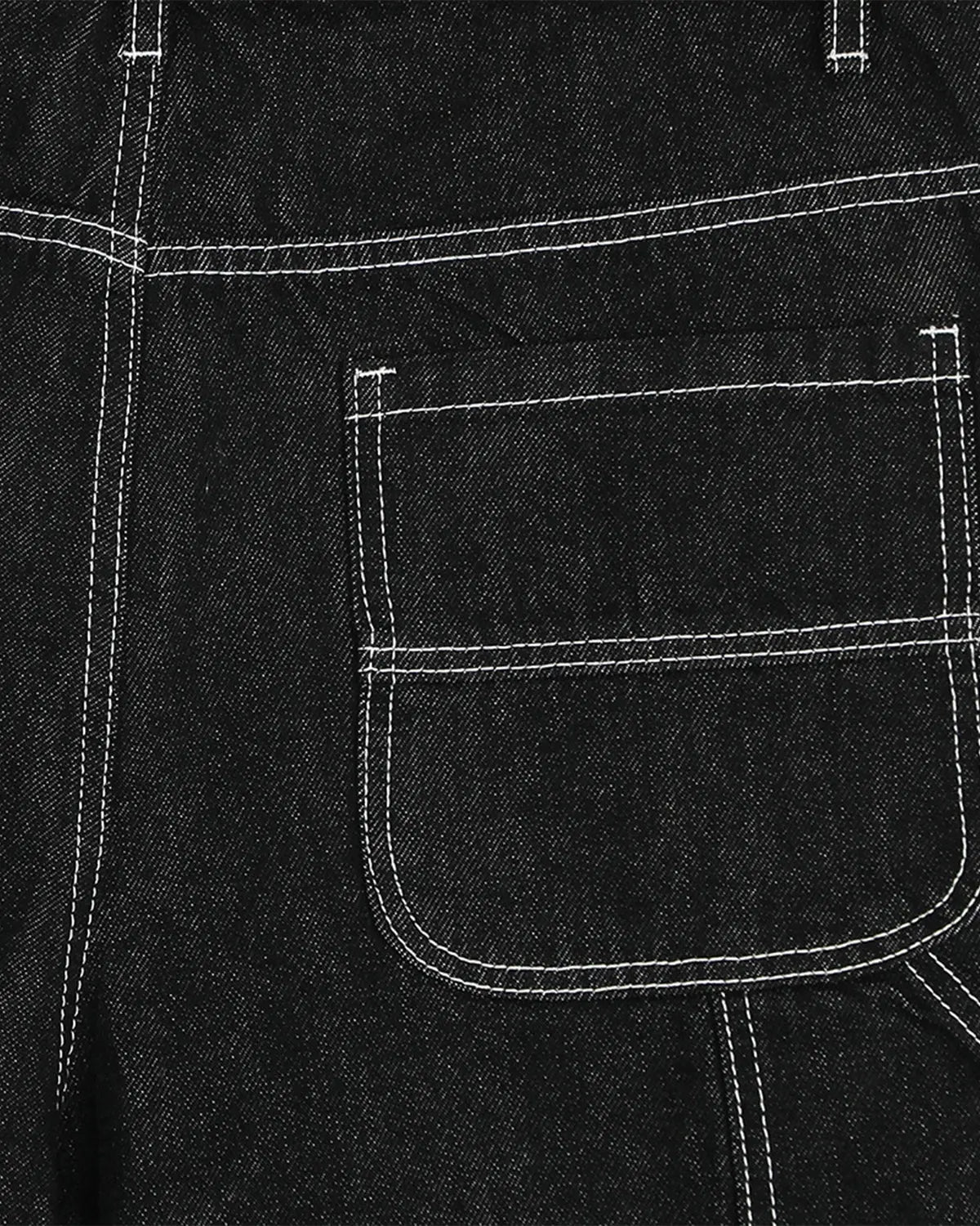 Bermudas cargo de corte crudo con costuras en contraste