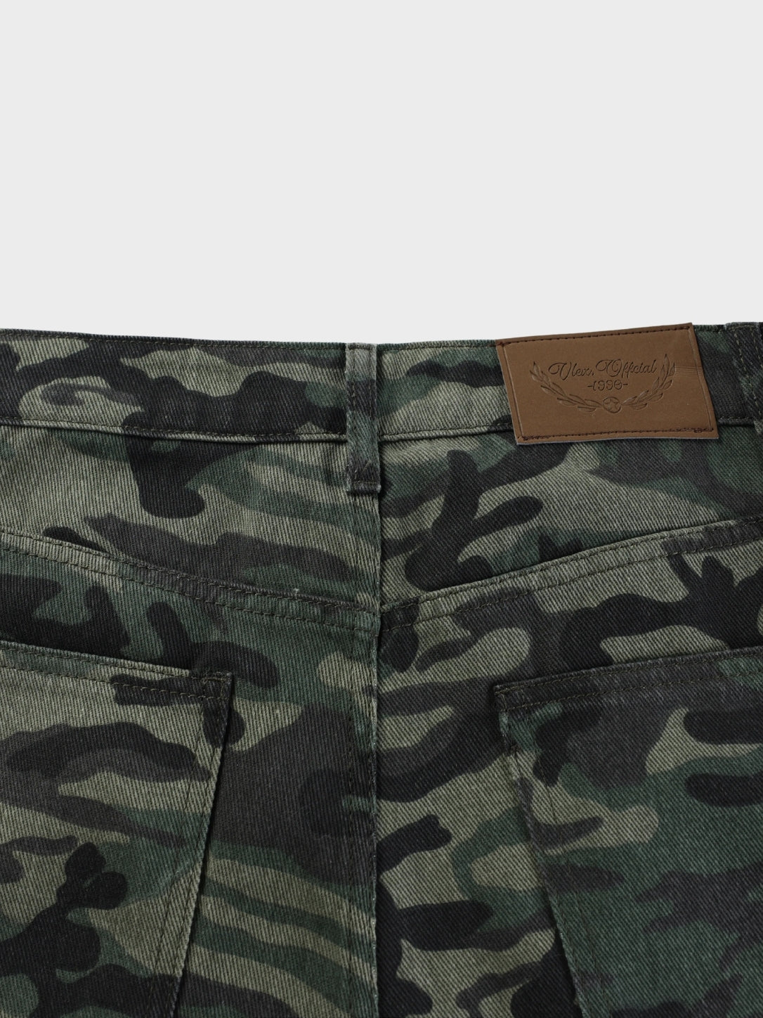 Vaquero campana con estampado militar