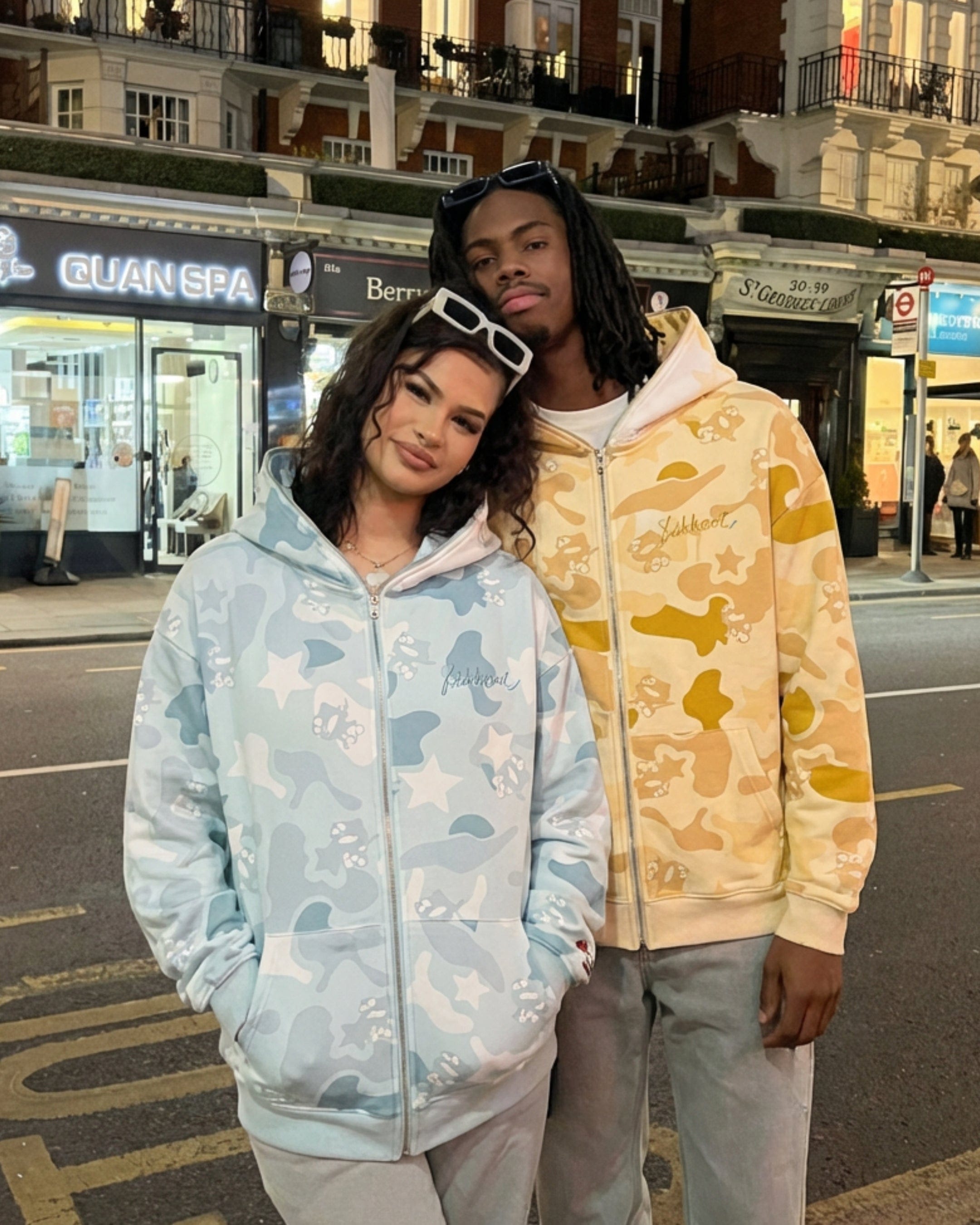 Sudadera con cremallera "Iconic Kitty"