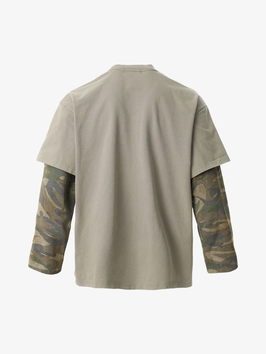 Camiseta de manga larga con estampado de camuflaje efecto desgastado